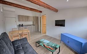 402-Appartement Rue James Close